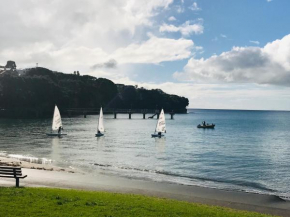 Murray’s Bay Seaview Lodge